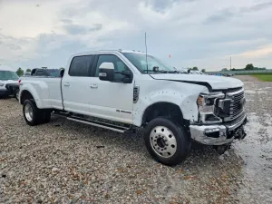 Ford F-450 6.7L 8 2022