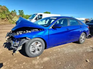 Hyundai Elantra 2.0L 4 2025