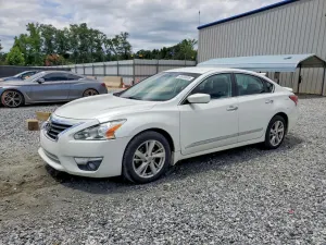 Nissan Altima 2.5L 4 2015