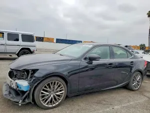 Lexus IS 2.5L 6 2014