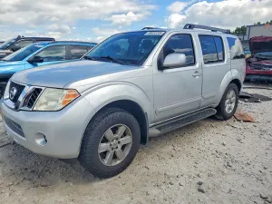 Nissan Pathfinder 4.0L 6 2011