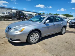 Chrysler 200 2.4L 4 2014