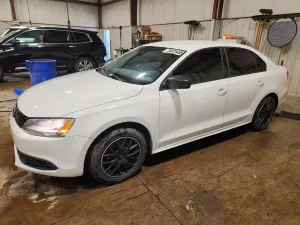 Volkswagen Jetta 2.0L 4 2013