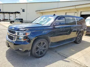 Chevrolet Suburban 5.3L 8 2016