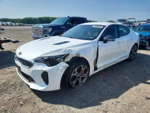 Kia Stinger 3.3L 6 2020