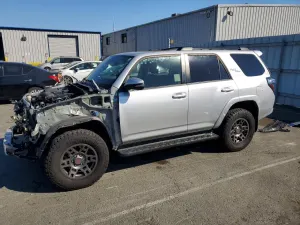 Toyota 4Runner 4.0L 6 2020