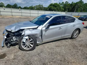 Infiniti Q50 2.0L 4 2016
