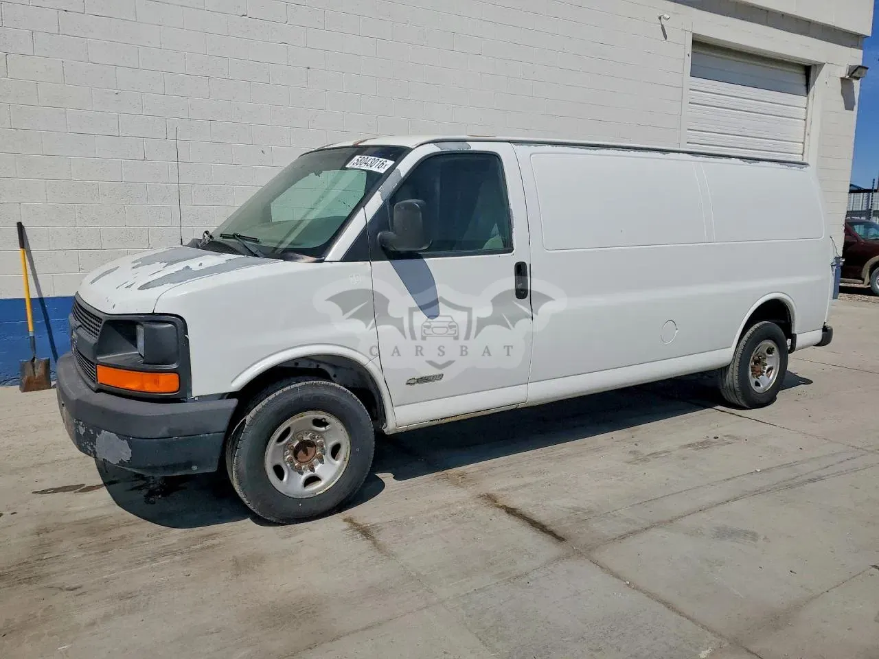 Chevrolet Express 6.0L 8 2003