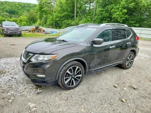 Nissan Rogue 2.5L 4 2017