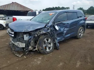 Toyota Highlander 3.5L 6 2018