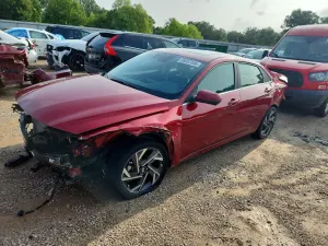 Hyundai Elantra 2.0L 4 2024