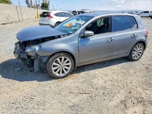 Volkswagen Golf 2.0L 4 2014