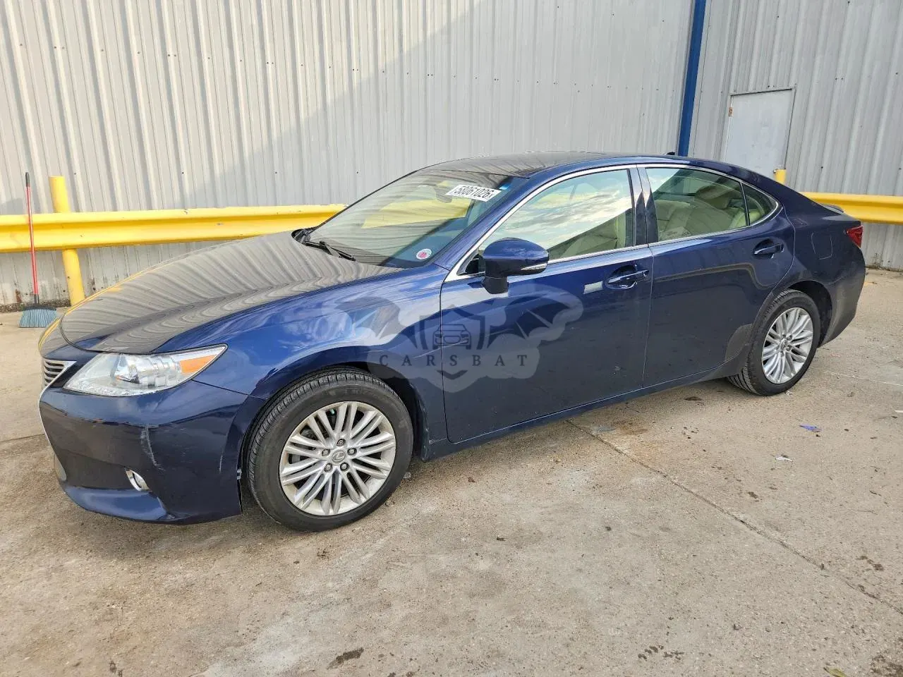 Lexus ES 3.5L 6 2015