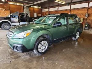 Subaru Outback 2.5L 4 2013