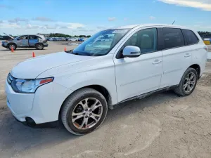 Mitsubishi Outlander 2.4L 4 2014