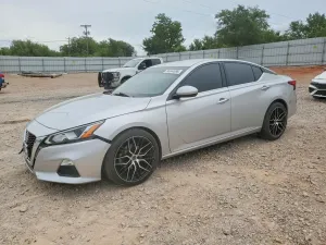 Nissan Altima 2.5L 4 2020