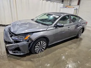 Nissan Altima 2.5L 4 2025