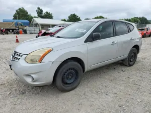 Nissan Rogue 2.5L 4 2011