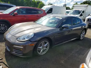 Porsche Panamera 3.6L 6 2015