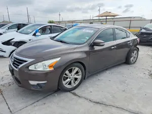 Nissan Altima 2.5L 4 2015