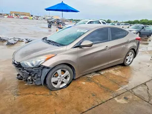 Hyundai Elantra 1.8L 4 2013