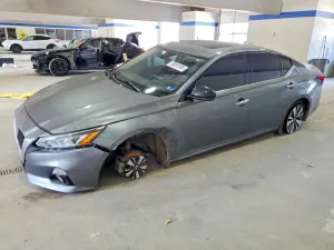 Nissan Altima 2.5L 4 2019