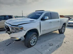 RAM 1500 5.7L 8 2019