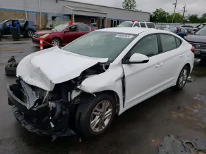 Hyundai Elantra 2.0L 4 2019