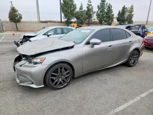 Lexus IS 2.5L 6 2015