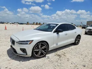 Volvo S60 2.0L 4 2019