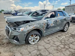 Audi Q3 2.0L 4 2025