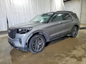 Ford Explorer 2.3L 4 2025