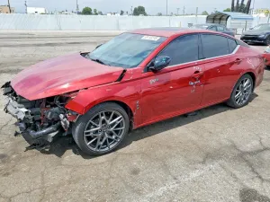 Nissan Altima 2.0L 4 2024