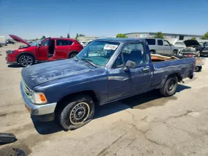 Toyota Hilux 2.4L 4 1991
