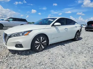 Nissan Altima 2.5L 4 2021