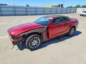Ford Mustang 3.7L 6 2014