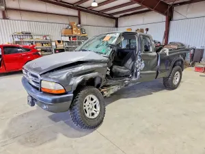 Dodge Dakota 4.7L 8 2002