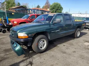 Dodge Dakota 4.7L 8 2000