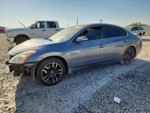 Nissan Altima 3.5L 6 2010