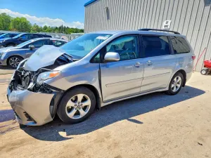 Toyota Sienna 3.5L 6 2018