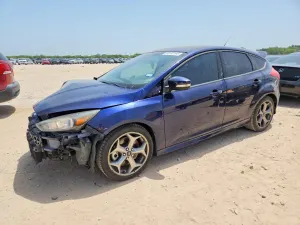 Ford Focus 2.0L 4 2017