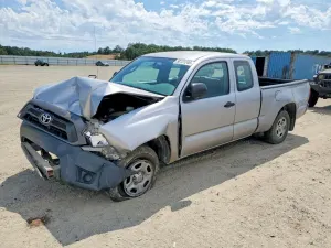 Toyota Tacoma 2.7L 4 2015