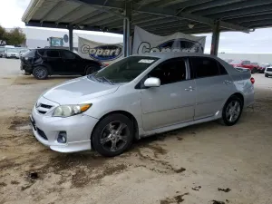 Toyota Corolla 1.8L 4 2011