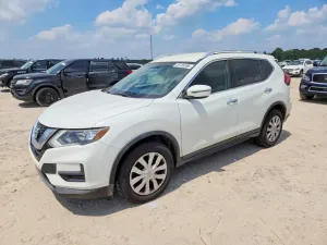 Nissan Rogue 2.5L 4 2017