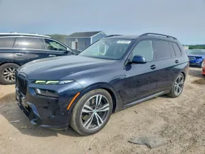BMW X7 3.0L 6 2023