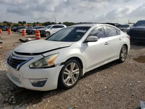 Nissan Altima 3.5L 6 2013