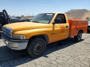 Dodge RAM 5.9L 8 2001