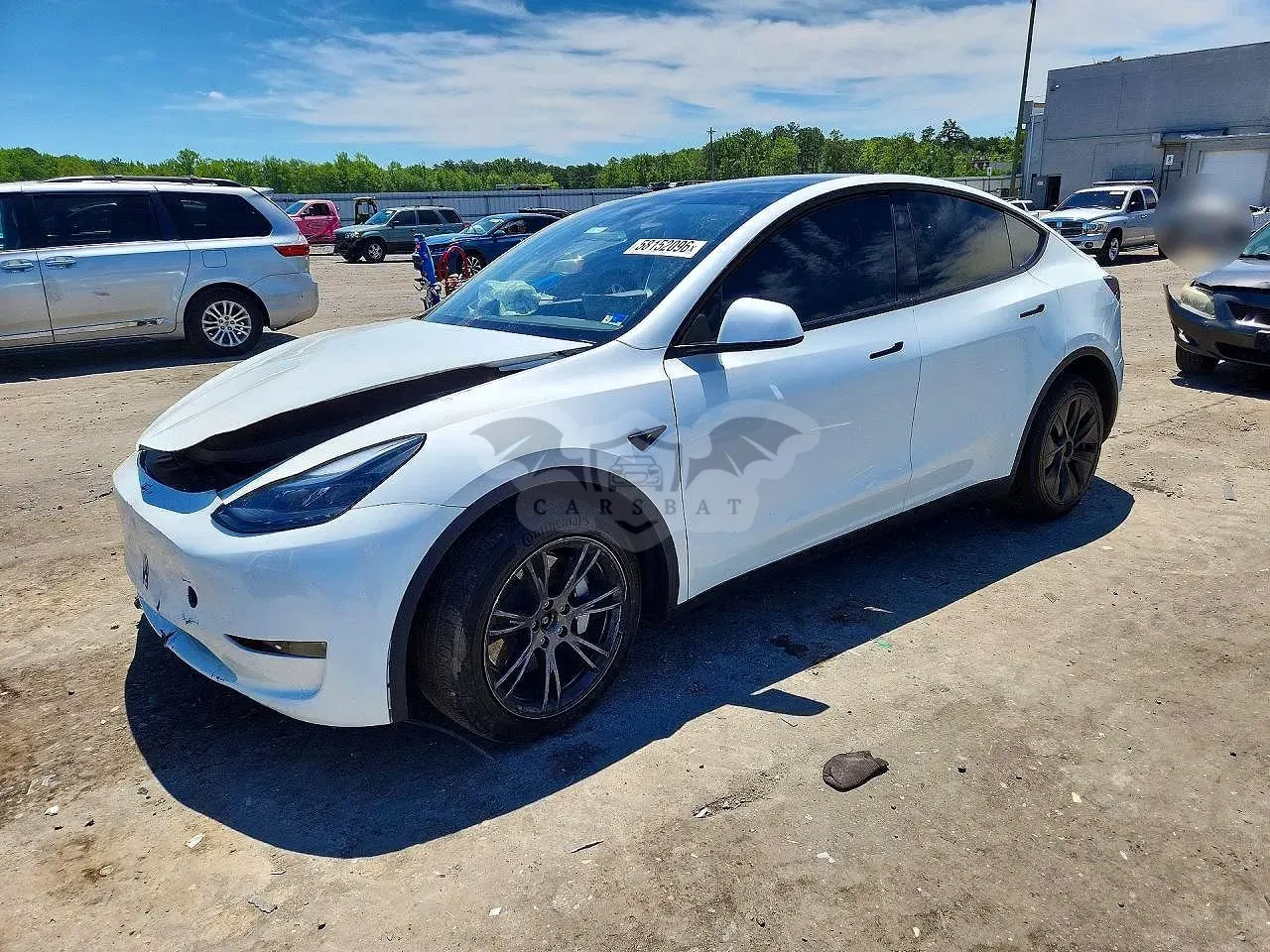 Tesla Model Y 2025