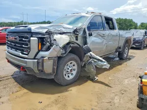 GMC Sierra 6.6L 8 2024
