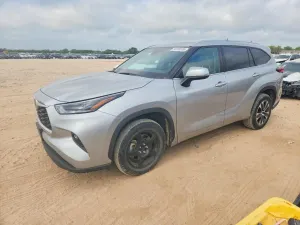 Toyota Highlander 3.5L 6 2021